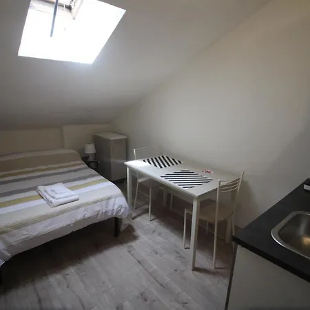 Casa Arya * Turin